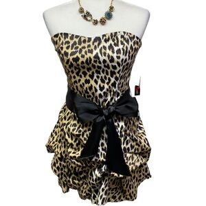 Leopard Sweetheart Neckline Balloon Hem